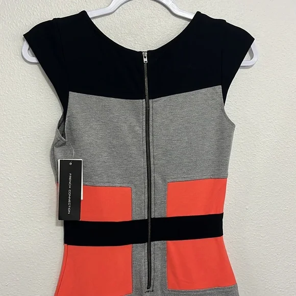 French Connection gray, black, and pink body con dress size 6 - Picture 6 of 11